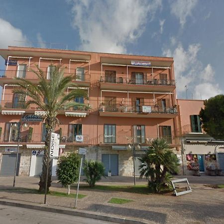 Quilungomare Bed & Breakfast Porto Cesareo Bagian luar foto